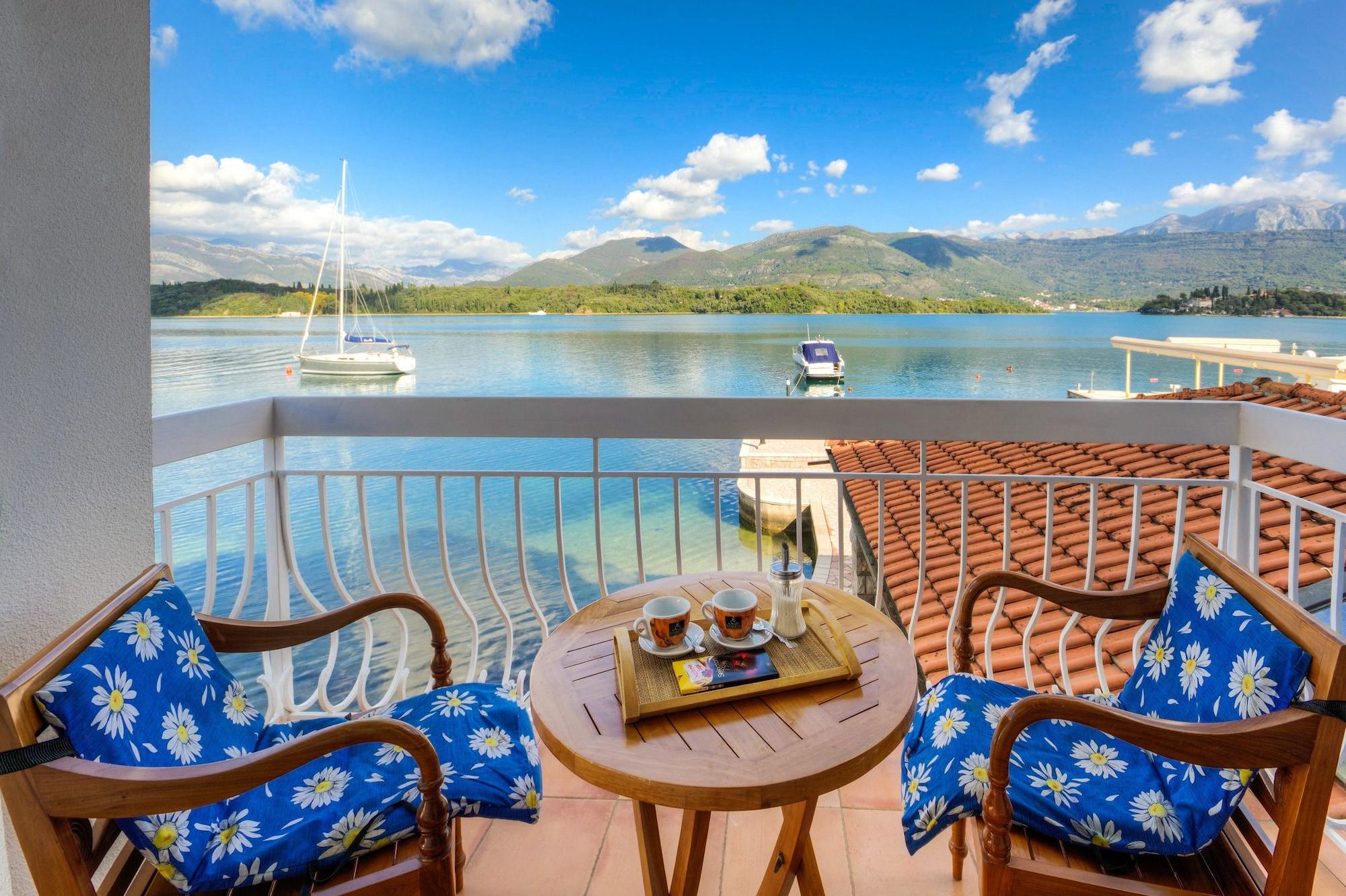 Apart-Hotel Villa Lav Nova Pec Luaran gambar